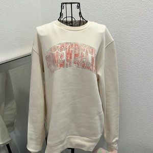 NEW SABRINA CARPENTER rare limited edition Concert tour Sweatshirt.